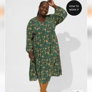 Torrid smocked long sleeve midi dress sz 1 green floral